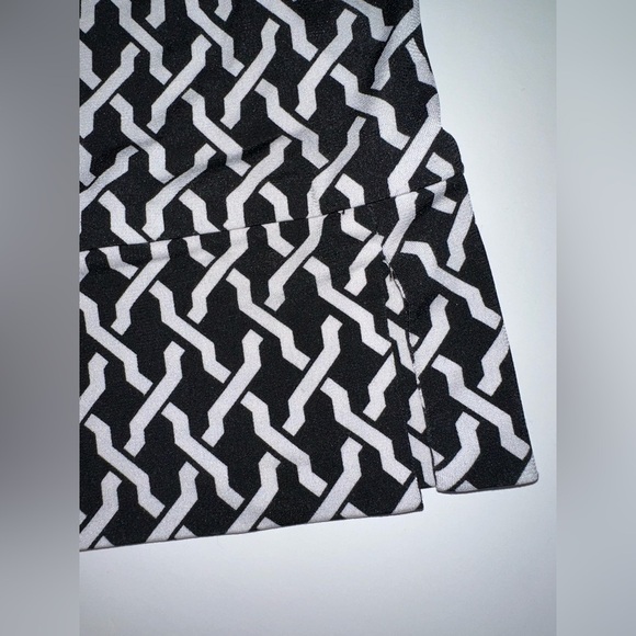 Laundry by Shelli Segal Black White Wrap Dress Size L Stretch Knit Long Sleeve - Picture 9 of 9